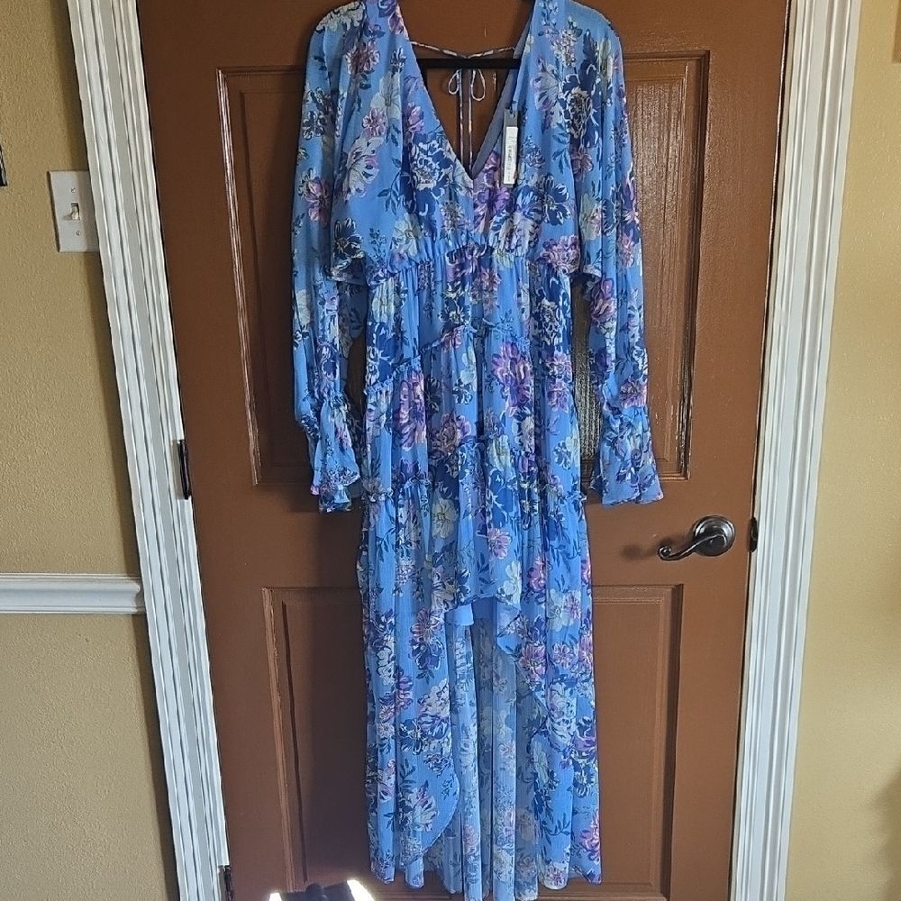 Steve Madden-Blue floral print Hi/low long bell sleeved dress Sz M NWT